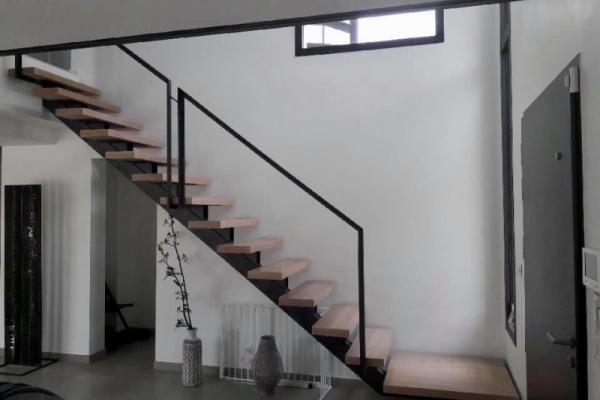 Fabrication d'escalier sur mesure avec plan et visuelle en 3D