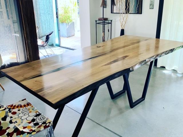 Création de mobilier sur mesure en acier et acier/bois contemporain et moderne