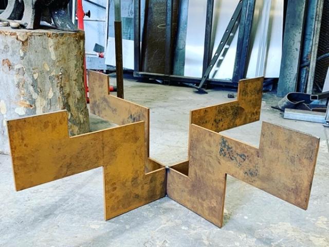 Création de mobilier sur mesure en acier et acier/bois contemporain et moderne